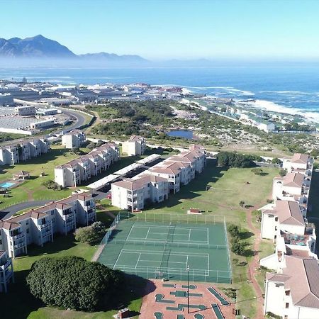 Hermanus Beach Club Apartment Екстериор снимка