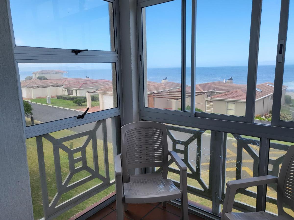 Hermanus Beach Club Екстериор снимка