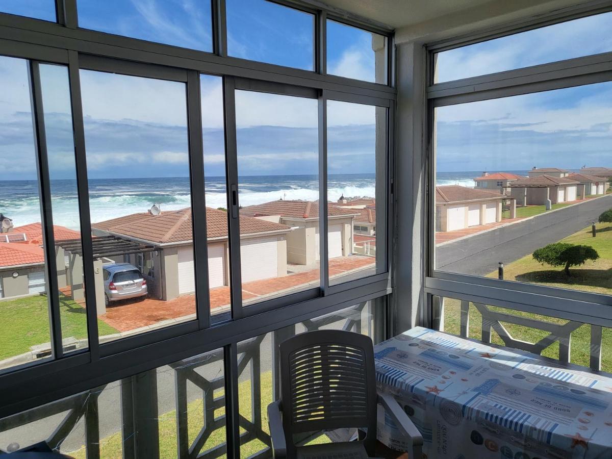 Hermanus Beach Club Екстериор снимка