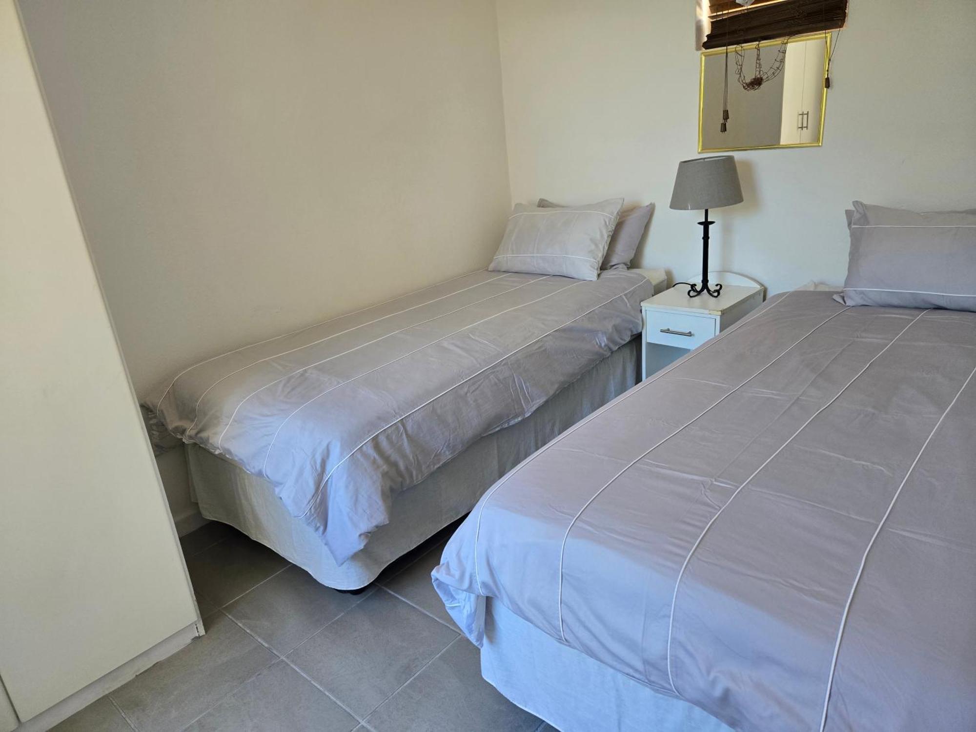 Hermanus Beach Club Apartment Стая снимка