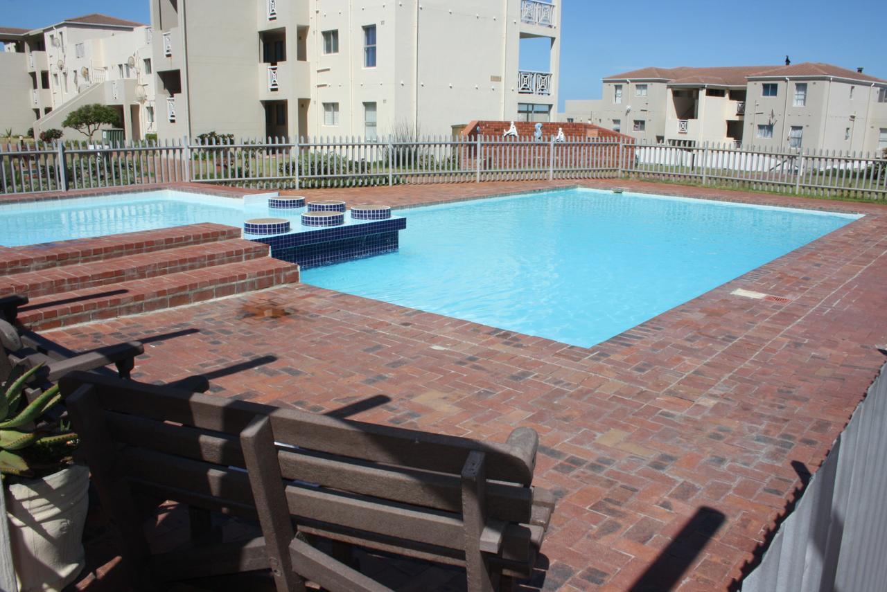 Hermanus Beach Club Екстериор снимка